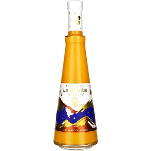 Likier Bombardino La Bomba Mitelka, 500 ml, w butelce z białą zakrętką. Etykieta prezentuje artystyczny górski pejzaż w barwach błękitu, bieli i złota. Produkt zawiera 14.8% alkoholu objętościowo.