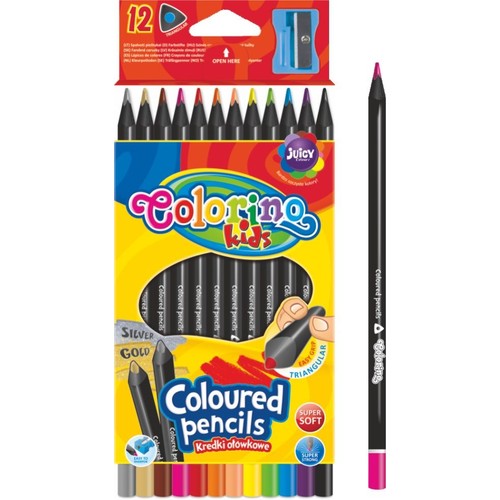 Opakowanie 12 kredek ołówkowych Colorino Kids z temperówką. Kredki mają trójkątny kształt dla łatwego chwytu, są super miękkie i super mocne. W zestawie znajdują się również kredki w kolorze srebrnym i złotym. Jedna różowa kredka leży obok opakowania.