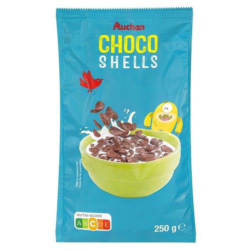 Muszelki zbożowe o smaku czekoladowym wzbogacone w 7 witamin Auchan 250 g