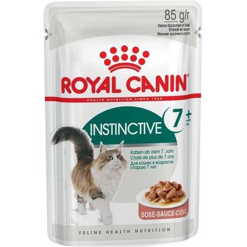 Biała saszetka karmy Royal Canin Instinctive 7+ dla kotów, 85g. Na opakowaniu grafika kota i miseczki z kawałkami w sosie.