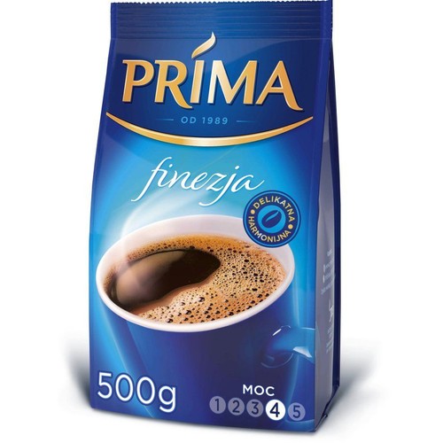 Kawa mielona Prima Finezja w niebieskim opakowaniu 500g. Na etykiecie filiżanka kawy i oznaczenie mocy 3/5.