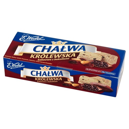 Produkt E.Wedel Chałwa Królewska kakaowa z bakaliami. Kartonowe opakowanie z grafiką przedstawiającą sezamową chałwę z orzeszkami ziemnymi, rodzynkami i kakao w proszku.