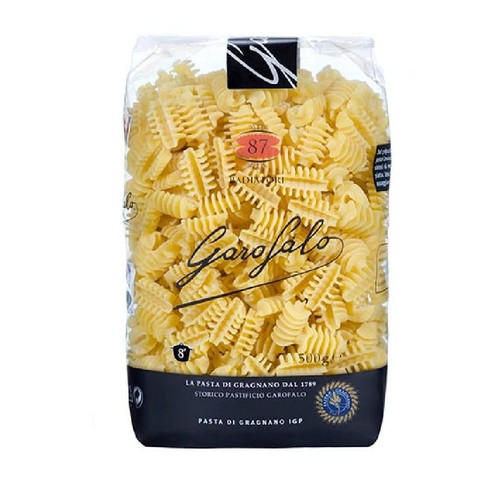 Opakowanie makaronu Garofalo Radiatori 500g. W środku widoczny jest żółty makaron o unikalnym, pofałdowanym kształcie. Etykieta informuje, że to "Pasta di Gragnano IGP" i pochodzi z historycznej fabryki Garofalo, działającej od 1789 roku.