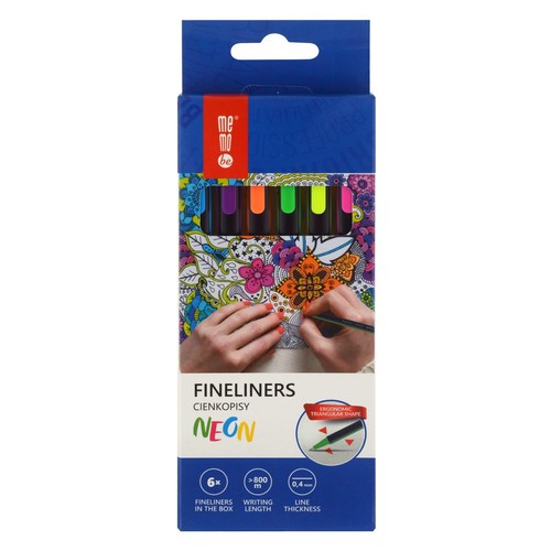 Zestaw 6 cienkopisów neonowych Me&Me Be w niebieskim pudełku z uchwytem. Cienkopisy mają ergonomiczny trójkątny kształt i grubość linii 0,4 mm. Długość pisania każdego cienkopisu to ponad 800 metrów. Na opakowaniu grafika rąk kolorujących wzór.