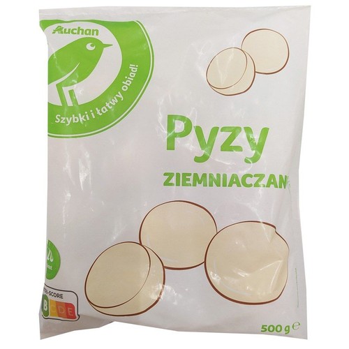 Opakowanie pyz ziemniaczanych Auchan, 500g. Na białej torbie zielone logo ptaka i napis "Szybki i łatwy obiad!". Ilustracje pyz.