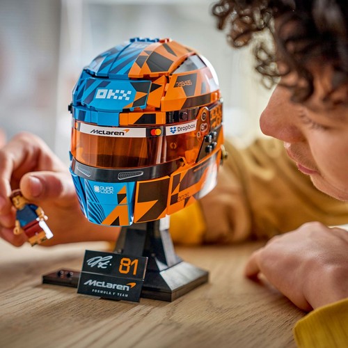 Editions Kask Oscar Piastri McLaren Mastercard F1® Team 43017 LEGO 1 sztuka