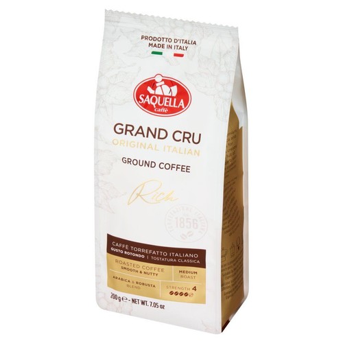 Opakowanie kawy mielonej Saquella Grand Cru, 200g. Włoska kawa o mocy 4, z mieszanki Arabica i Robusta, średnio palona.