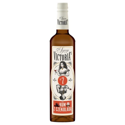 Syrop Victoria's Rum z Czekoladą w podłużnej, brązowej butelce z białą zakrętką. Centralna etykieta zawiera nazwę produktu, ilustrację kobiety i mężczyzny, numer 7 oraz informację "Do koktajli". Dolna część etykiety wskazuje smak.