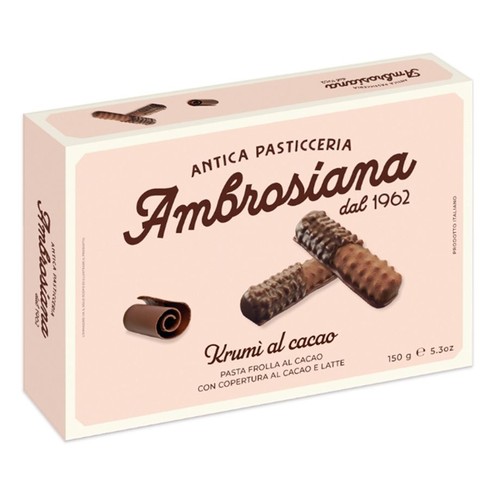 Pudełko włoskich ciastek Ambrosiana Krumì al cacao, 150 g. Grafika na opakowaniu prezentuje dwa podłużne ciastka kakaowe z chropowatą polewą kakaowo-mleczną oraz zwinięty wiórek czekoladowy.