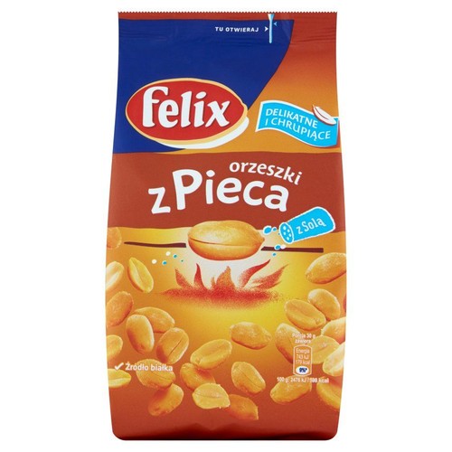 Orzeszki ziemne Felix z Pieca z Solą w brązowo-pomarańczowym opakowaniu. Z napisem "Delikatne i chrupiące".