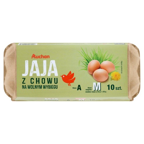 Karton 10 jaj klasy A, rozmiar M, z chowu na wolnym wybiegu, marki Auchan. Na zielonej etykiecie grafika jaj i trawy.