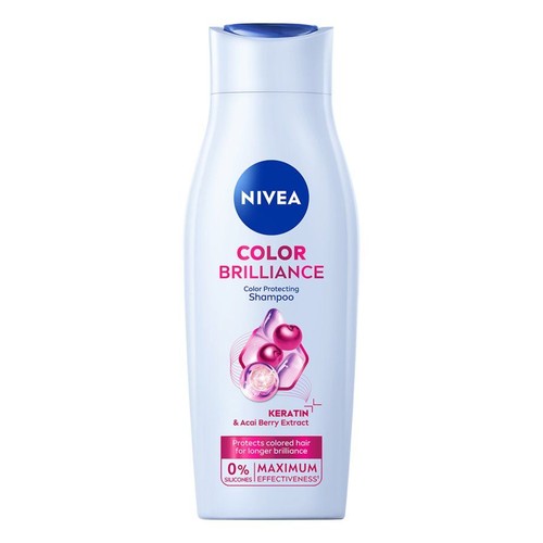 Biała butelka szamponu Nivea Color Brilliance. Chroni włosy farbowane, zawiera keratynę i ekstrakt z jagód acai. 0% silikonów.