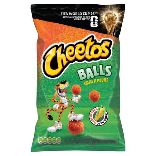 Zielono-pomarańczowe opakowanie Cheetos Balls. Na nim logo, maskotka Chester Cheetah i grafika pucharu FIFA World Cup 26. Smak serowy.