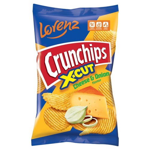 Niebiesko-żółta paczka chipsów Lorenz Crunchips X-CUT. Smak ser i cebula. Z grafiką chipsów, sera i cebuli.