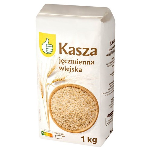Biała torebka kaszy jęczmiennej wiejskiej o wadze 1 kg. Na opakowaniu widnieje żółty symbol kciuka w górę, nazwa produktu oraz grafika kłosów jęczmienia i drewnianej miski wypełnionej kaszą. Wskazany czas gotowania to 13-15 minut.