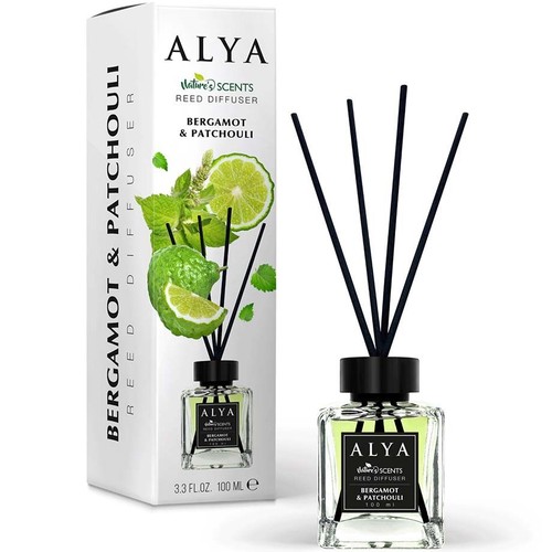Dyfuzor patyczkowy Alya Bergamot & Patchouli 100 ml, obok białe opakowanie.