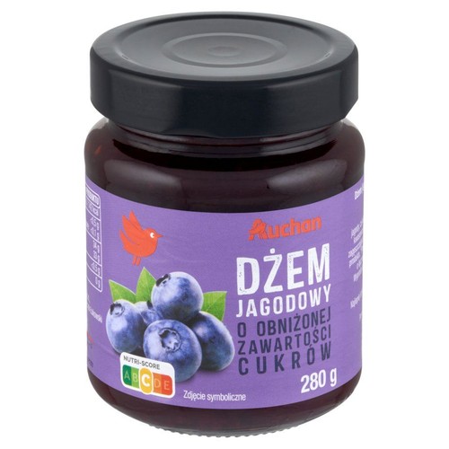 Auchan dżem jagodowy o obniżonej zawartości cukru, 280 g. Słoik z fioletową etykietą i grafiką jagód.