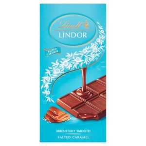 Lindor czekolada mleczna o smaku słonego karmelu Lindt 100 g