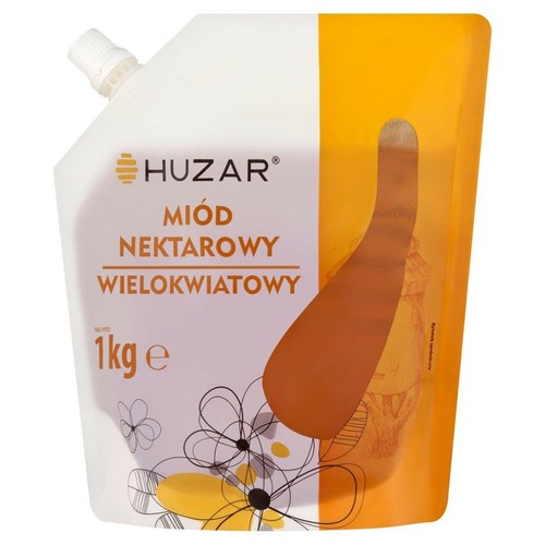 Opakowanie miodu Huzar Nektarowy Wielokwiatowy o wadze 1 kg. Torebka typu doypack jest biała z lewej strony i pomarańczowa z prawej. Posiada białą zakrętkę u góry. Na opakowaniu widnieje nazwa produktu oraz stylizowane rysunki kwiatów.