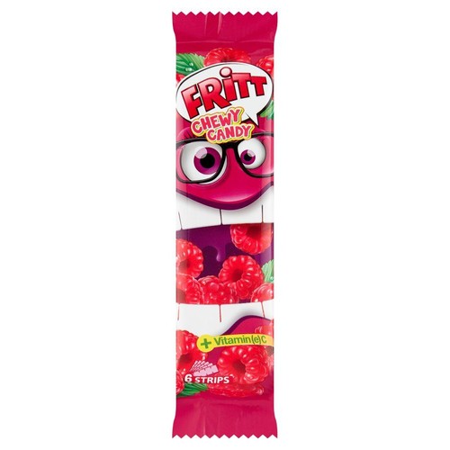 Różowe, podłużne opakowanie żelków Fritt Chewy Candy z grafiką malin i uśmiechniętej buzi w okularach. Produkt o smaku malinowym, wzbogacony witaminą C, zawiera 6 pasków. Widoczne są również liście.