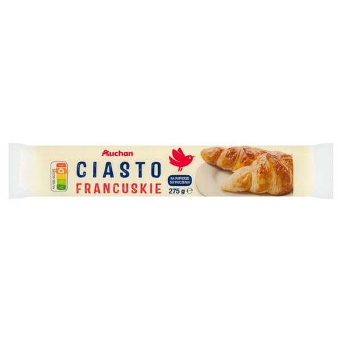 Produkt Auchan: ciasto francuskie 275 g. Na opakowaniu informacja "na papierze do pieczenia" i obrazek croissantów.