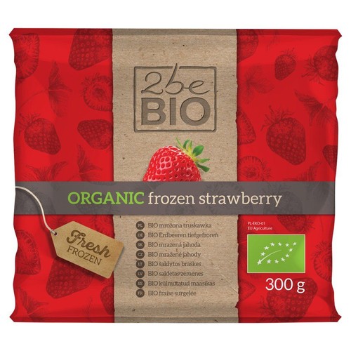 Czerwona torebka mrożonych truskawek BIO 2be BIO, 300 g. Na opakowaniu grafika świeżej truskawki i logo rolnictwa ekologicznego UE.