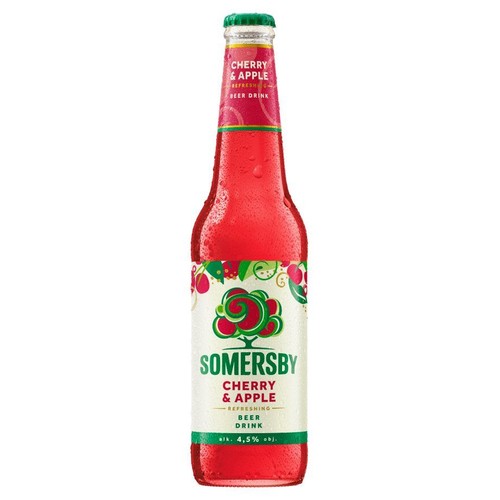 Butelka Somersby Wiśnia i Jabłko, orzeźwiającego napoju piwnego, z zieloną zakrętką. Etykieta przedstawia stylizowane wiśnie i jabłka na białym tle. Widoczne są krople wody na butelce, sugerujące, że jest schłodzona. Alkohol 4,5% obj.
