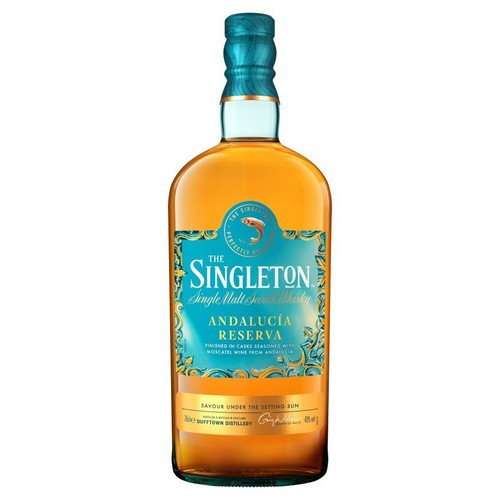 Elegancka butelka whisky The Singleton Single Malt Scotch Whisky Andalucía Reserva, 700 ml, 40% alkoholu. Posiada turkusowo-złotą etykietę z ozdobnymi wzorami i logo ryby. Zakrętka butelki jest turkusowa, z teksturowanym wzorem.