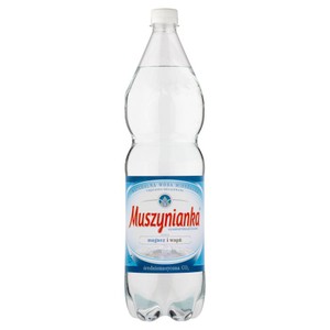 Woda gazowana średnionasycona Muszynianka 1,5 l